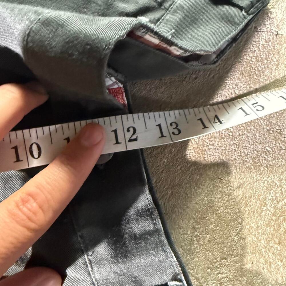 Matix Shorts - Picture 7 of 8